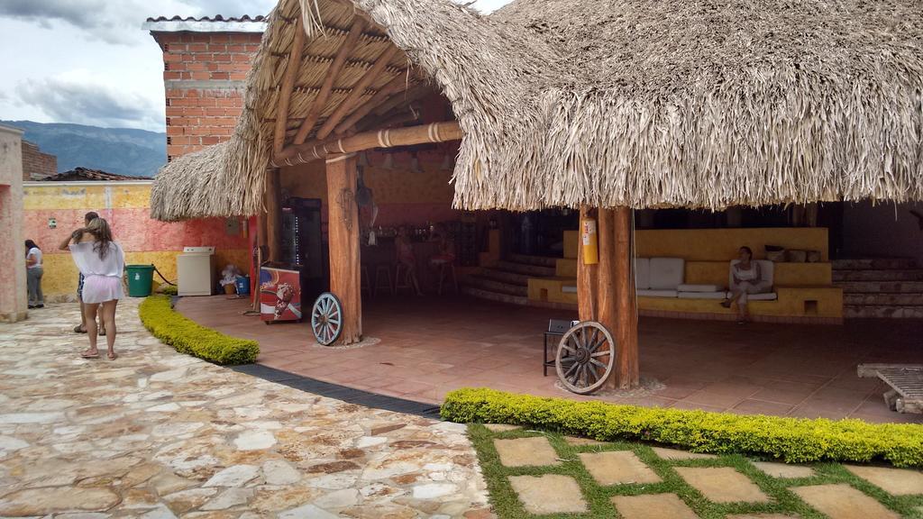 Hotel Santa Barbara Colonial - Santa Fe De Antioquia Phòng bức ảnh